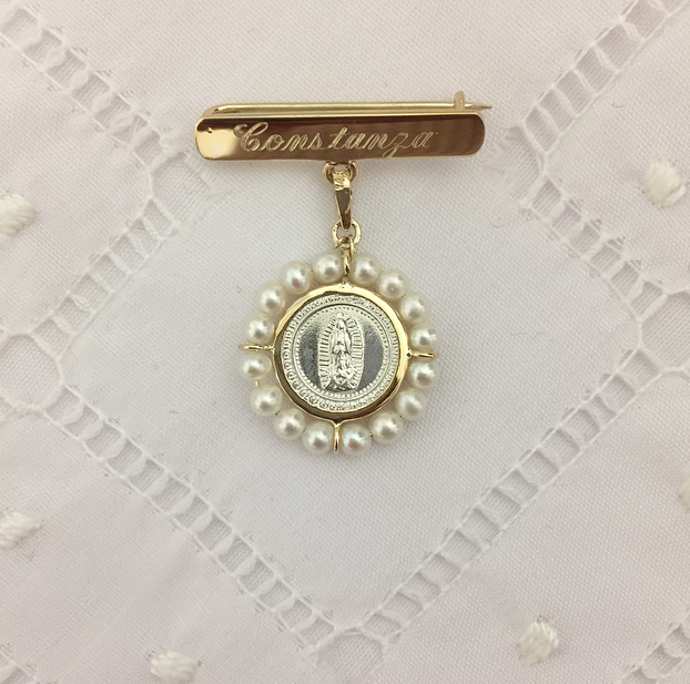 Medalla biselada Virgen de Guadalupe #0 redonda con barra de plata u oro y perlas