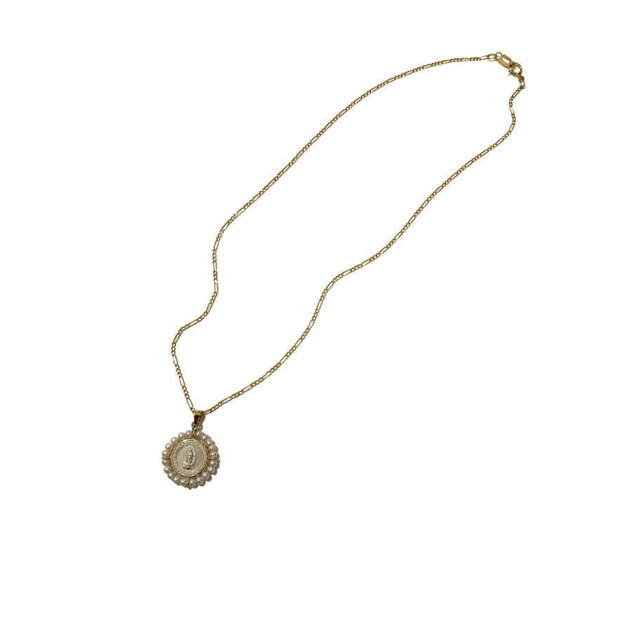 Medalla biselada Virgen de Guadalupe #0 redonda con cadena de plata u oro y perlas